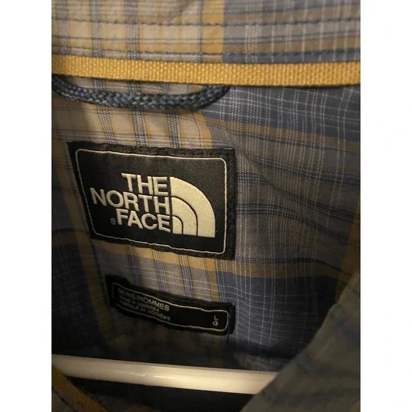 North‎ Face Men's Plaid Short Sleeve Button-Up - Picture 2 of 4